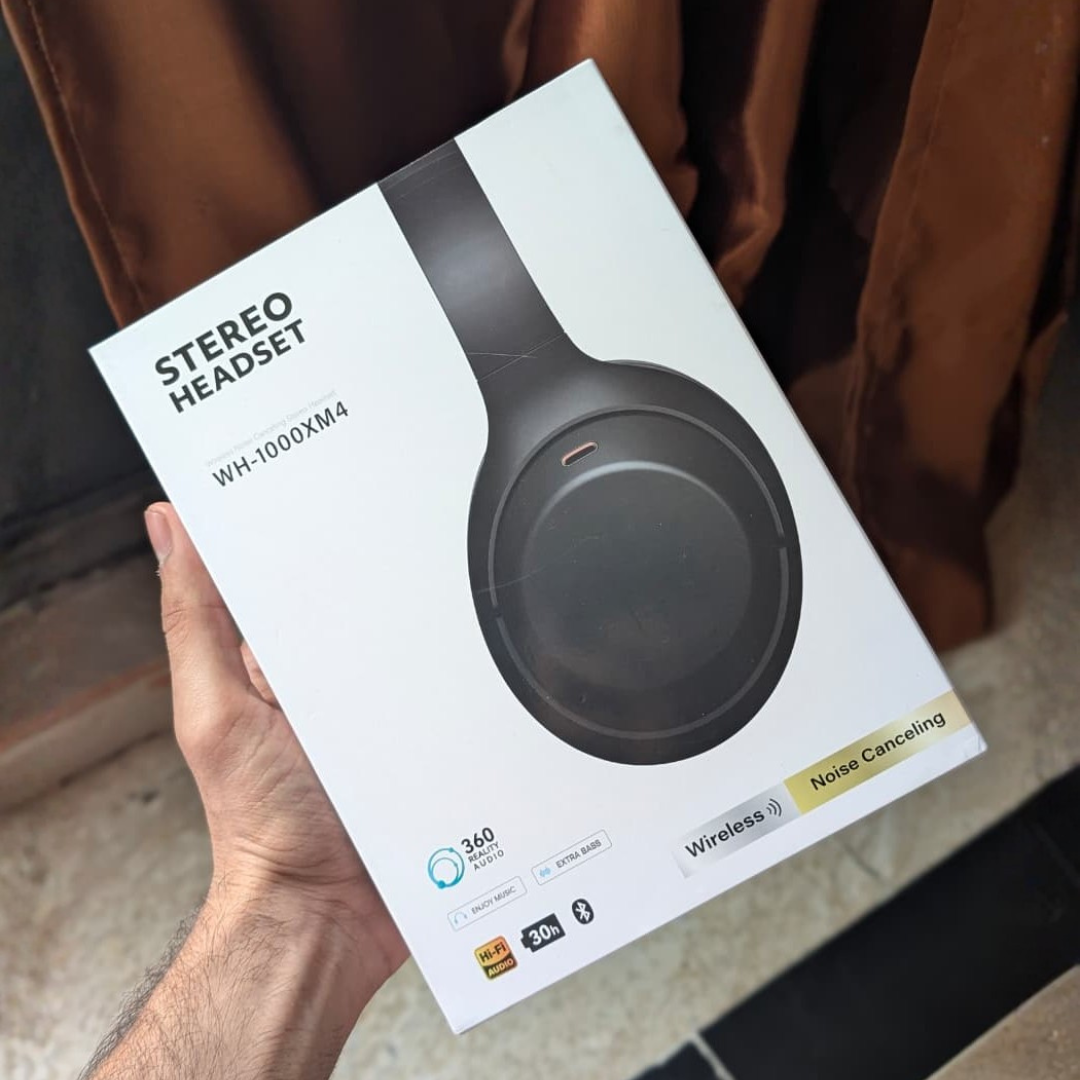 Sony WH1000 XM4 Bluetooth Headphones